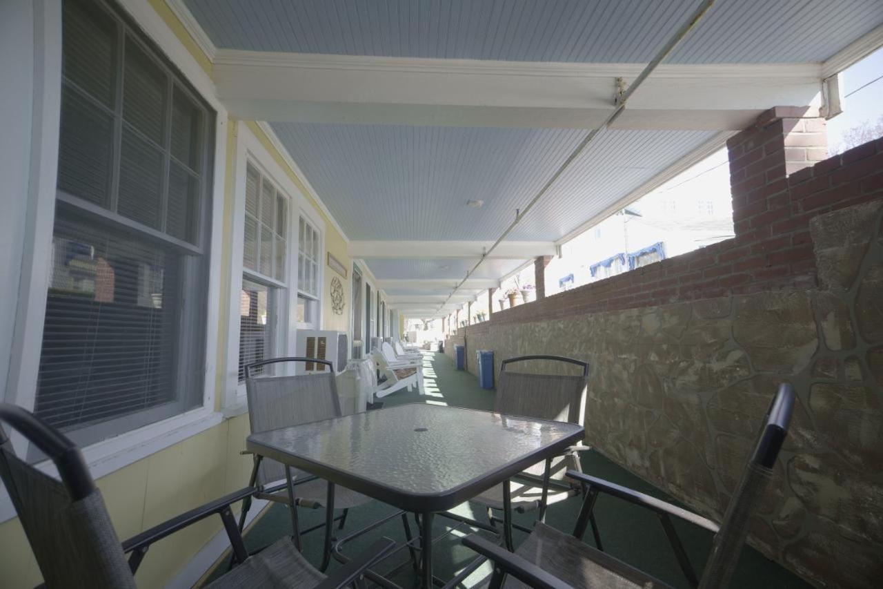 Betty Doon Hotel 오겅키트 외부 사진